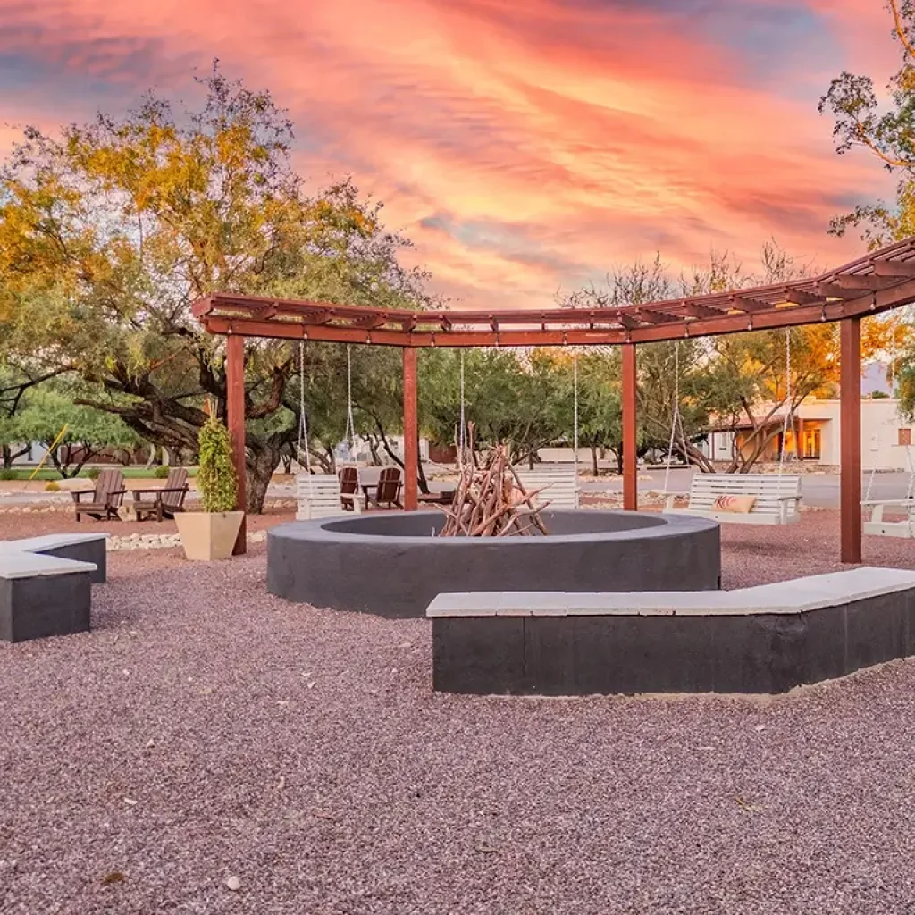 Firepits & Pond Tucson Vacation Rentals Amenities for All Your Relaxation Needs