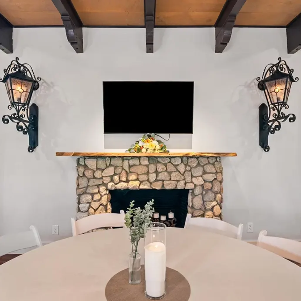 Hacienda Parador Solana Guest Ranch Wedding Venue Fireplace Reception